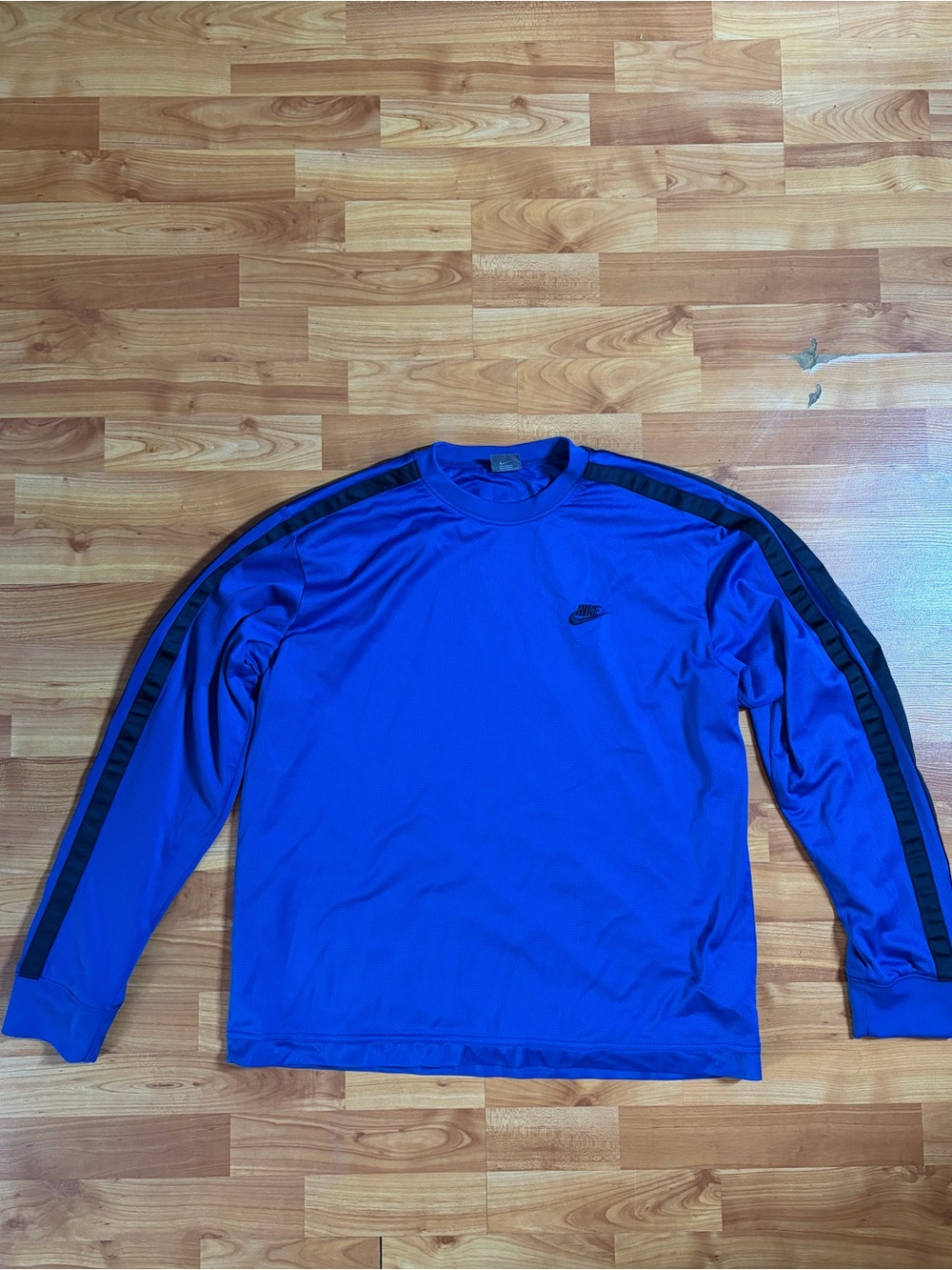 Nike Men’s Royal Blue Long-Sleeve Crew with Black Shoulder Stripes